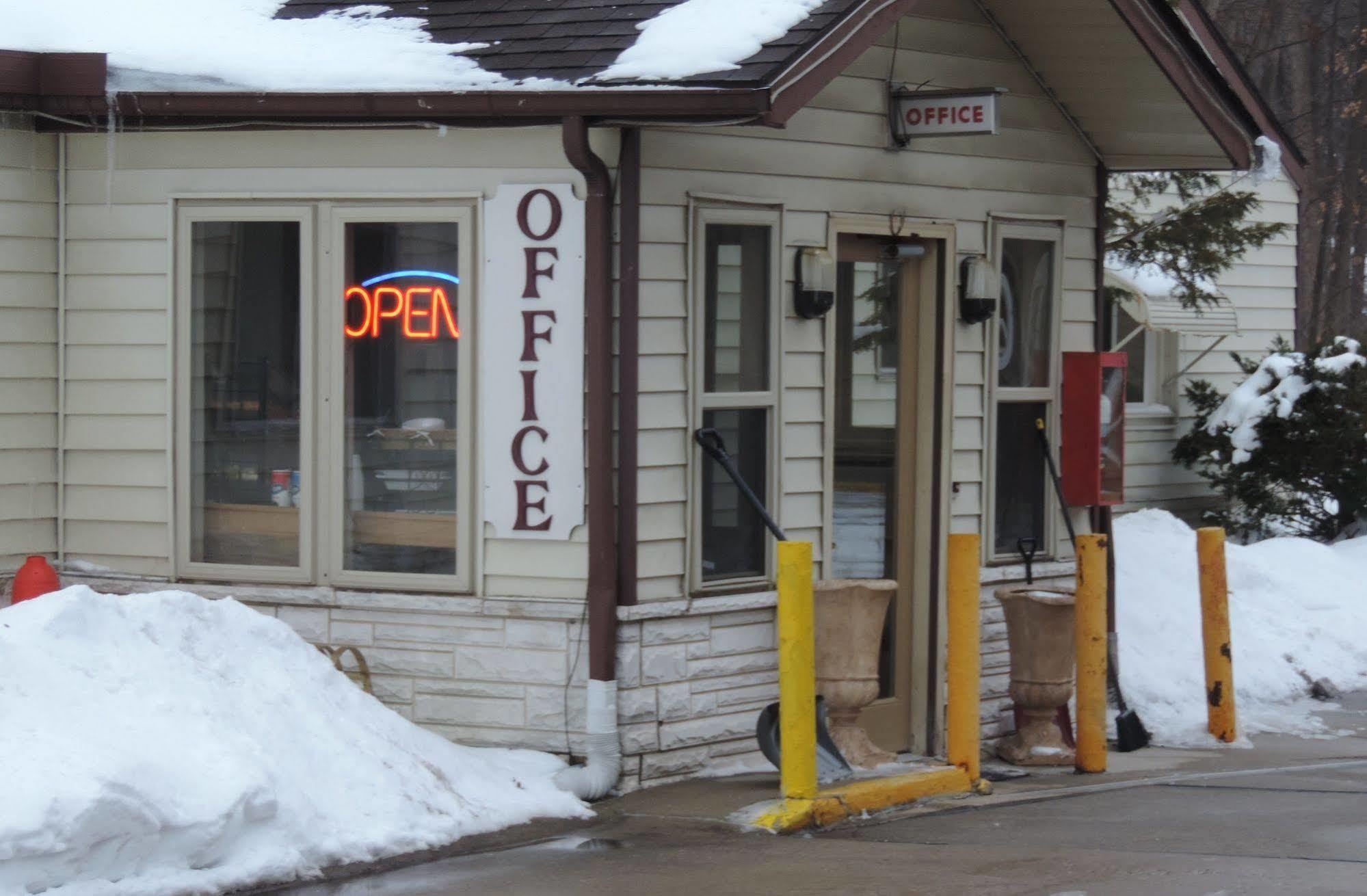Gratiot View Motel Shields Luaran gambar